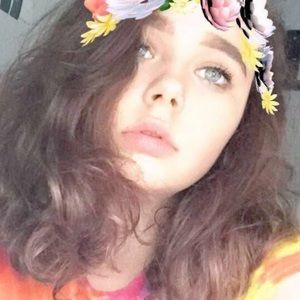 Meet your Posher, Mia